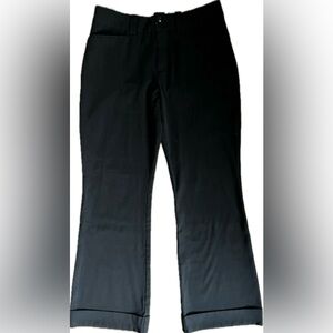 Elegant black dress pants with slim fit & stretch fabric. Size 9/10